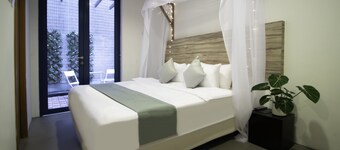 Victoria Hotel, a NuVe Group Collection