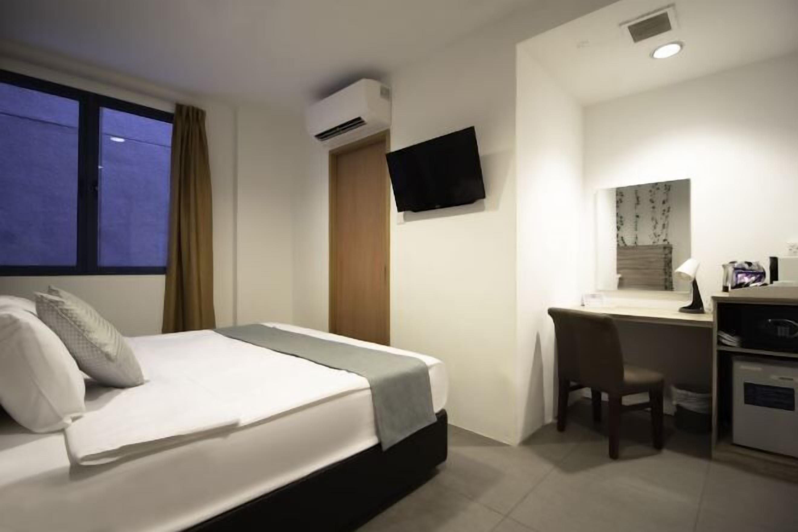 Minibar, in-room safe, desk, laptop workspace