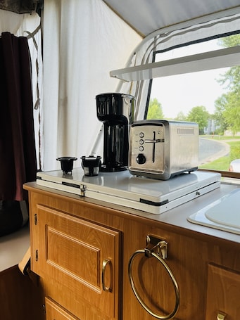 Interior. Portable Travel Popup Camper Pet Friendly AC/Heat