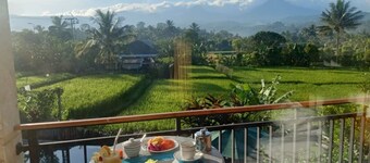 The Champuhan Villa - Honeymoon Villa With Rice Field View