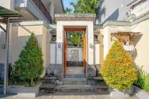 Exterior - Sakura Guesthouse (Canggu)
