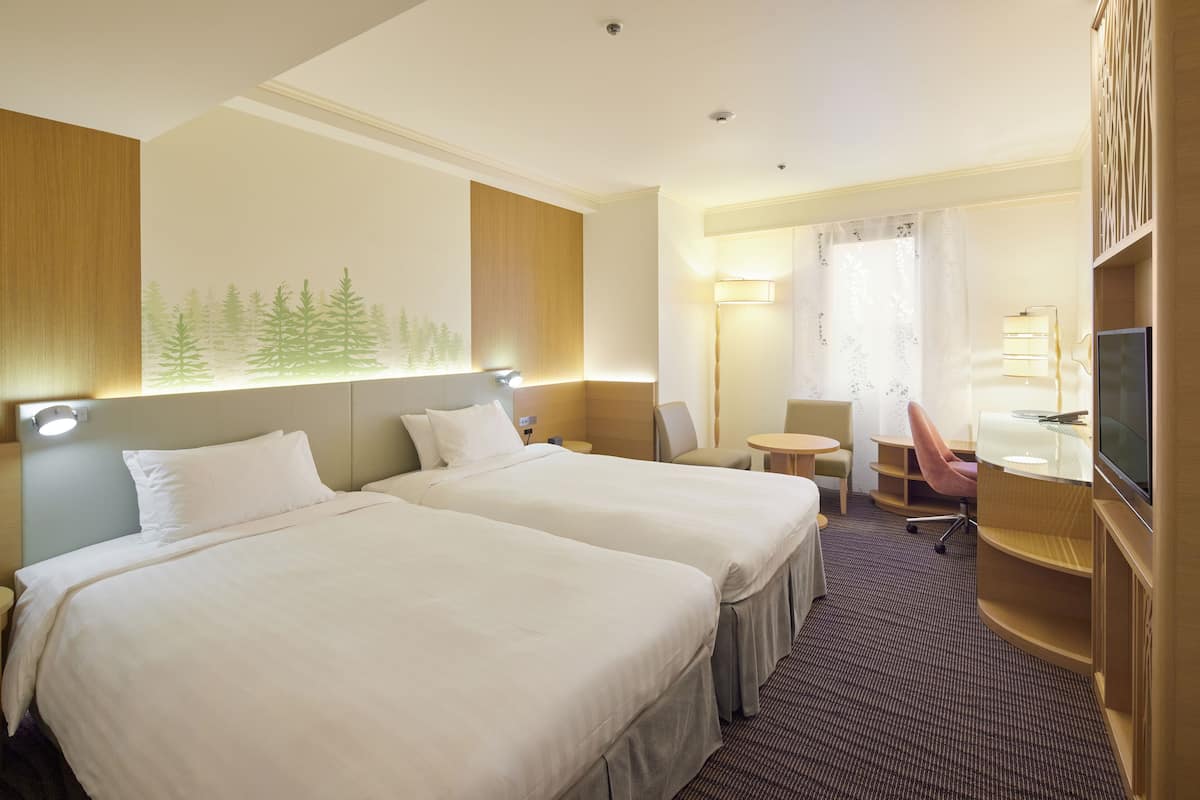 Moderate Twin Room, Non Smoking | In-room safe, free WiFi, bed sheets