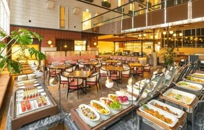 Se sirven desayunos, comidas y cenas 