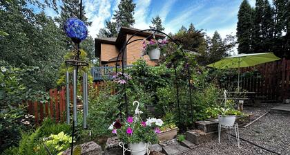 Modern, Spacious, and Private 1BR Suite