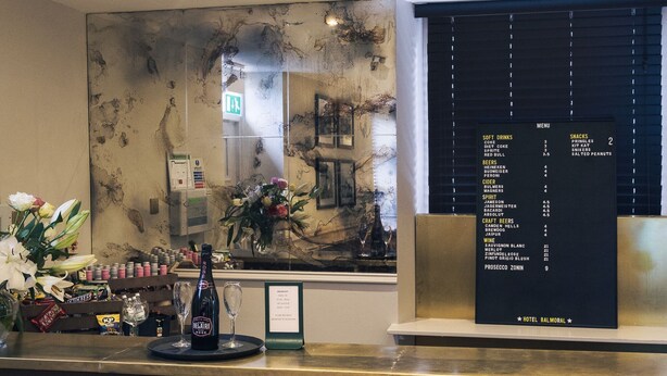 Reception - Hotel Balmoral Sure Hotel Collection (Newcastle-upon-Tyne)