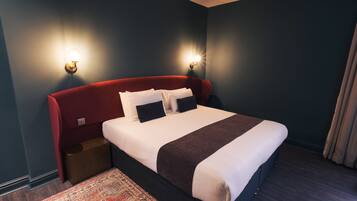 Exclusive Double Room | In-room safe, desk, iron/ironing board, free WiFi