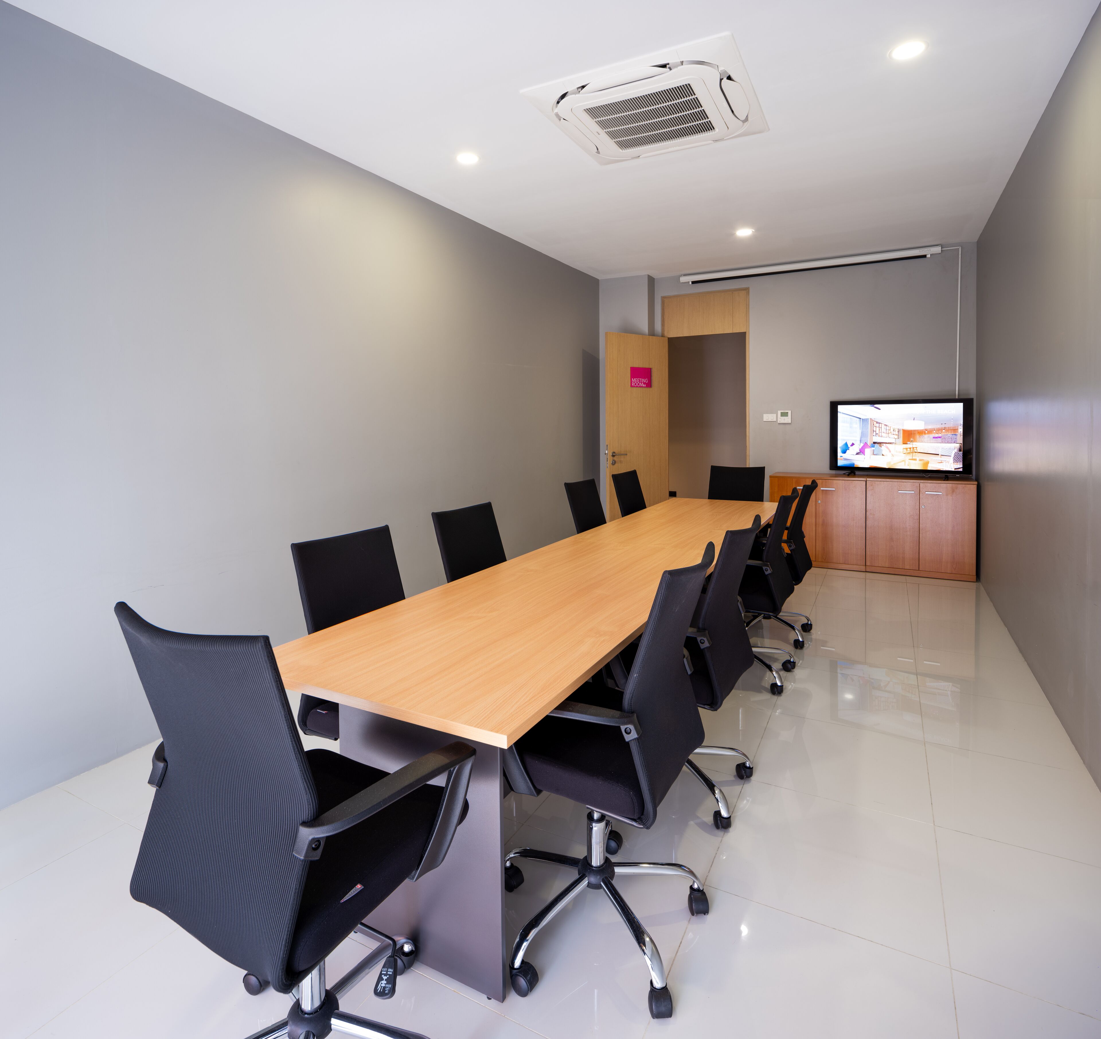 Foto - GLOW Mira Karon Beach