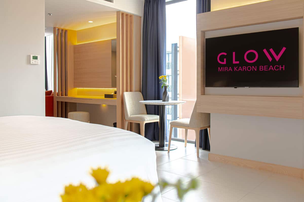 Premier Triple Room | In-room safe, laptop workspace, blackout drapes, soundproofing