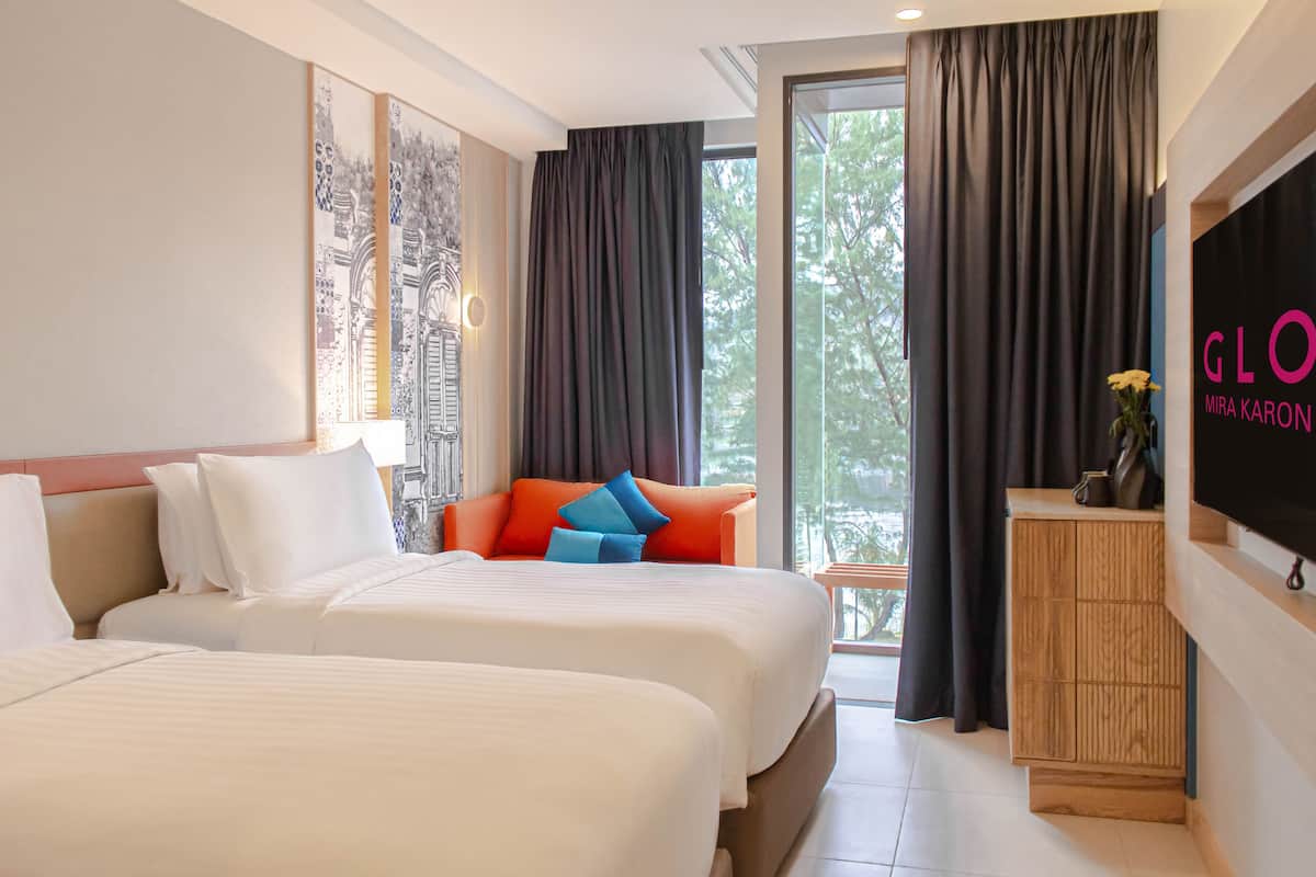 Superior Twin Room | In-room safe, laptop workspace, blackout drapes, soundproofing