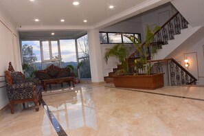 Sala de estar en el lobby