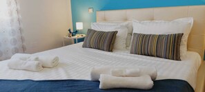 3 Schlafzimmer, Schreibtisch, Bügeleisen/Bügelbrett, kostenloses WLAN