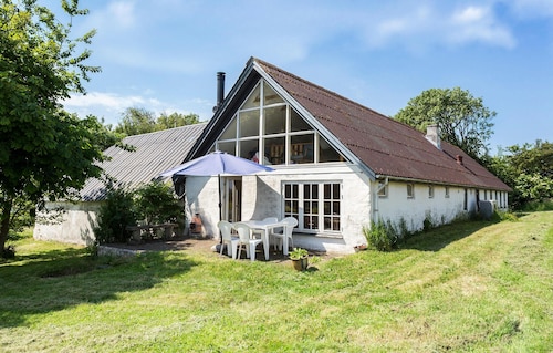 Cozy home in Nykøbing M with kitchen