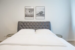 2 室のベッドルーム、WiFi (無料)、ベッドシーツ