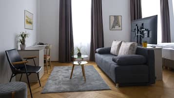 Standard-svíta | 1 svefnherbergi, míníbar, öryggishólf í herbergi, sérvalin húsgögn
