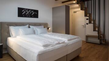 Standard Double Room | Minibar, in-room safe, individually furnished, desk