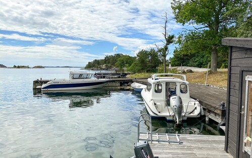 2 bedroom lovely home in Vikbolandet