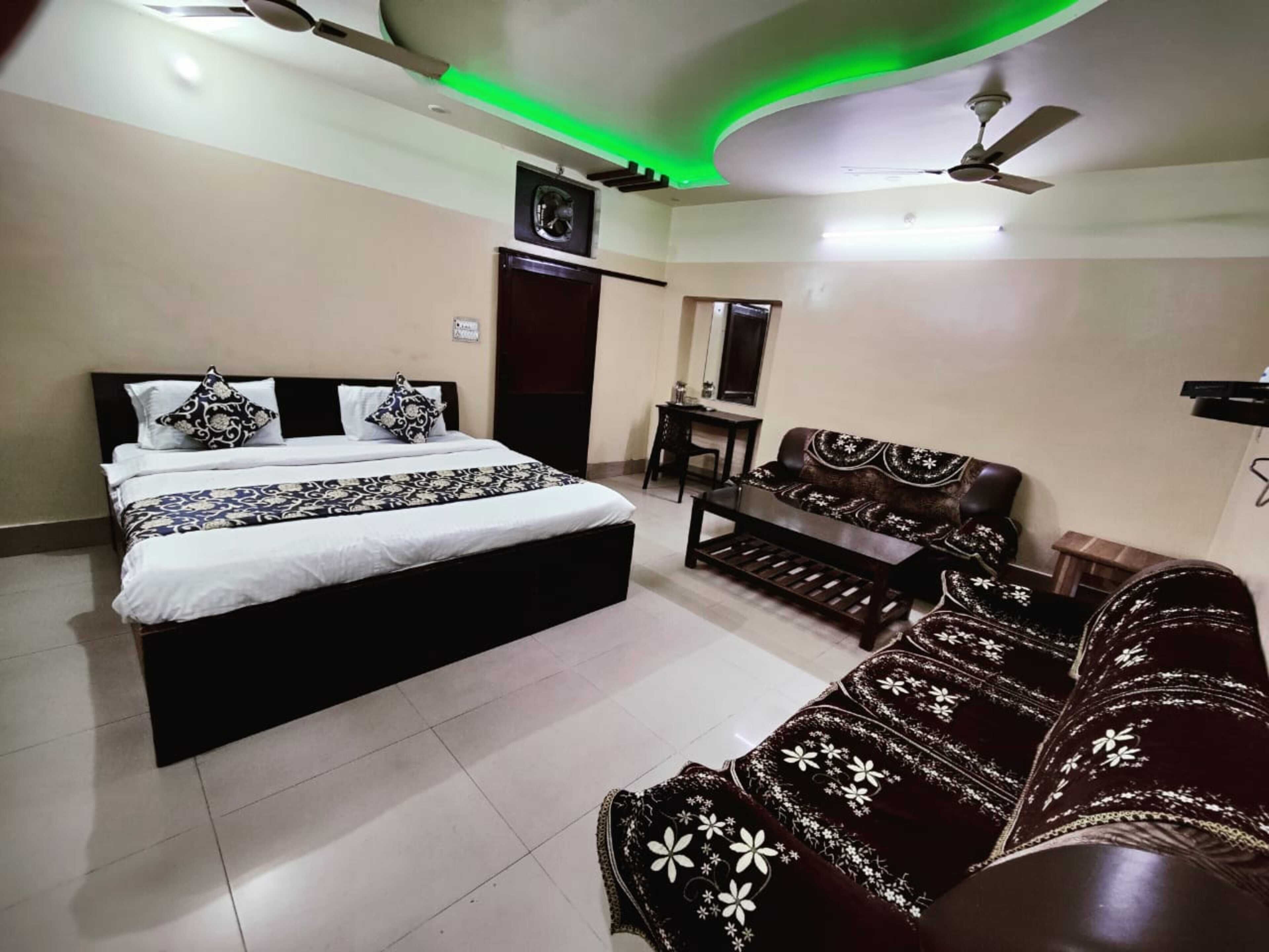 Kamar (Premium Executive AC) | Wi-Fi gratis