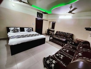 ห้องพัก (Premium Executive AC) | Wi-Fi ฟรี