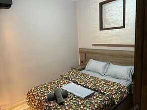 2 bedrooms, bed sheets