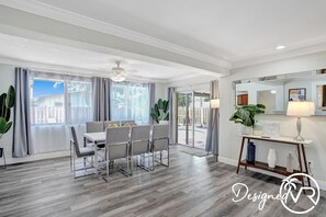 Interior - Beautiful 4 BR with Private Heated Pool (Fort Lauderdale)