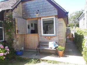 Cottage | Exterior - Little Crabapple (Swanage)