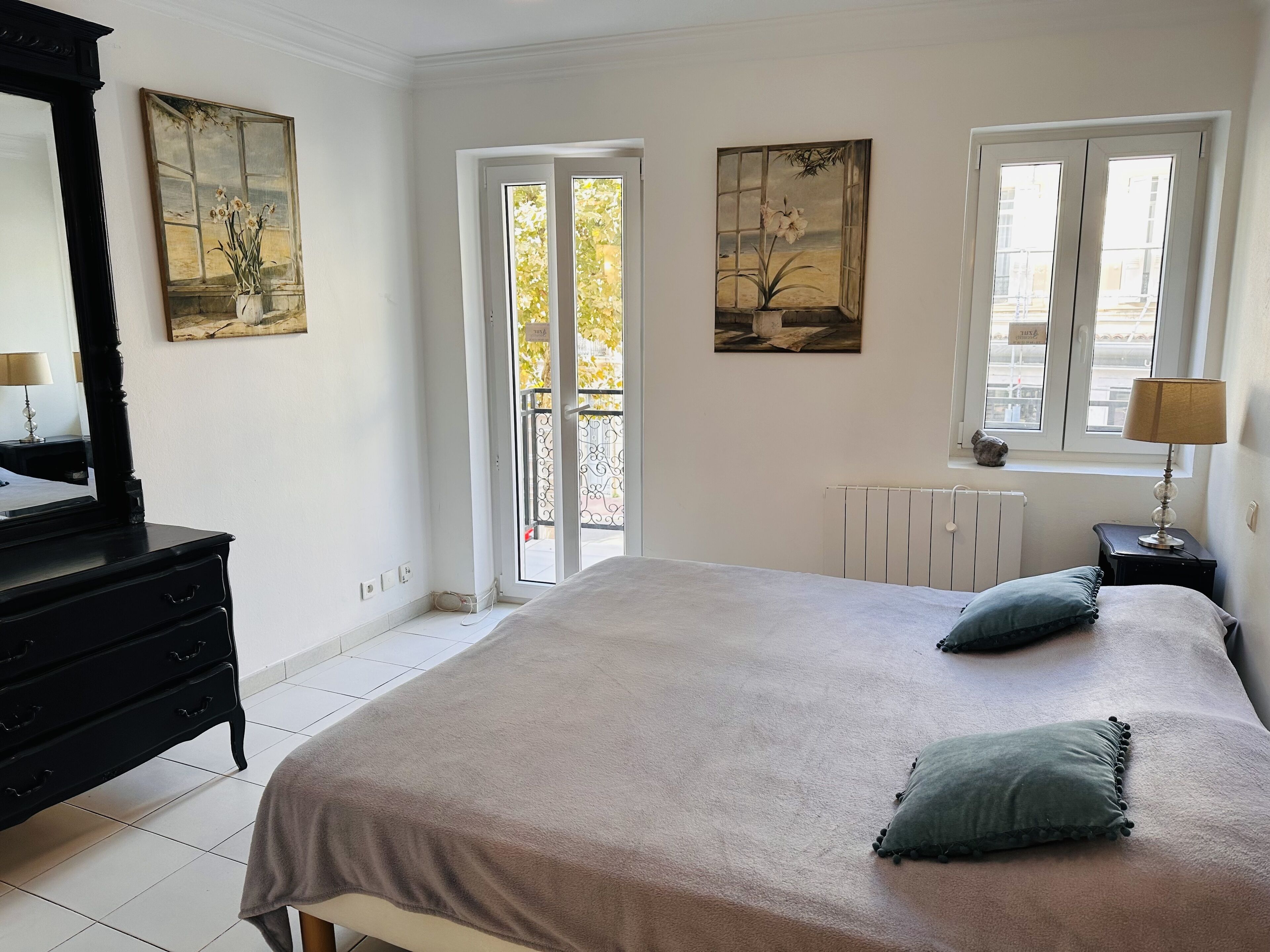 2 chambres, fer et planche à repasser, accès Internet, draps fournis