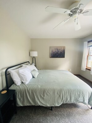 5 makuuhuonetta, työpöytä, silitysrauta/-lauta, ilmainen Wi-Fi