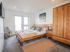 3 bedrooms, individually decorated, individually furnished, free WiFi - Sandpiper (Perranporth)