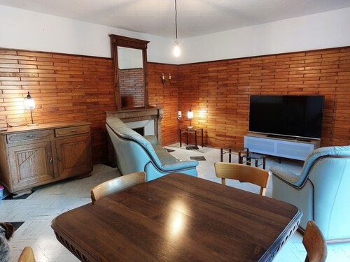 Renovated family home set in greenery in the heart of the Jura, rated 3 * CDTJ.