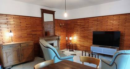 Renovated family home set in greenery in the heart of the Jura, rated 3 * CDTJ.