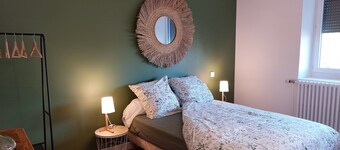 Renovated family home set in greenery in the heart of the Jura, rated 3 * CDTJ.