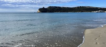 deliziosa casina tra la laguna e il mare. due minuti dalla spiaggia