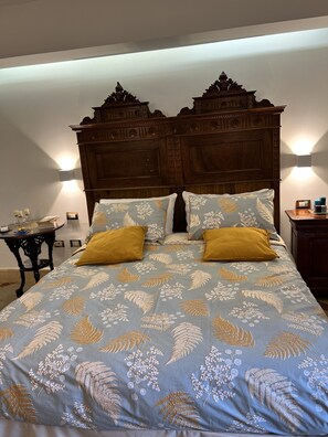 2 soverom, strykejern/-brett, reiseseng for barn og wi-fi (inkludert)