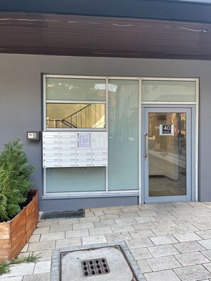 Entrée de l’hébergement