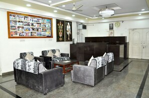 Lobby - Cosmopolitan Cultural Centre (Kallur)