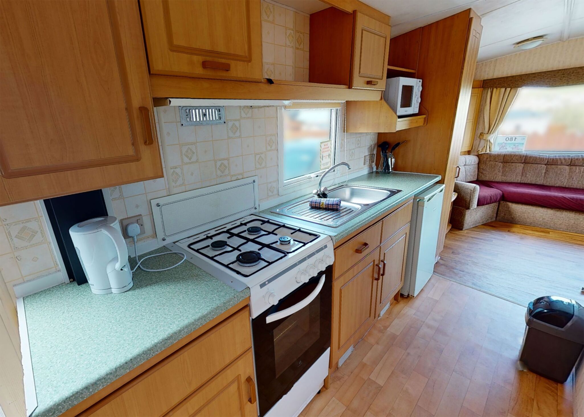 Refrigerador, horno, parrilla de estufa y tostadora 