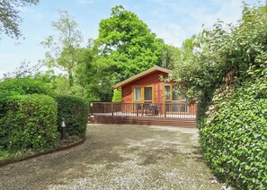 Terrace/patio - Stunning well-equipped lodge set in mature and beautiful gardens. (Narberth, Nr Tenby)