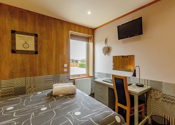 3 bedrooms, free WiFi, wheelchair access