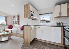 Kühlschrank, Ofen, Herdplatte, Toaster