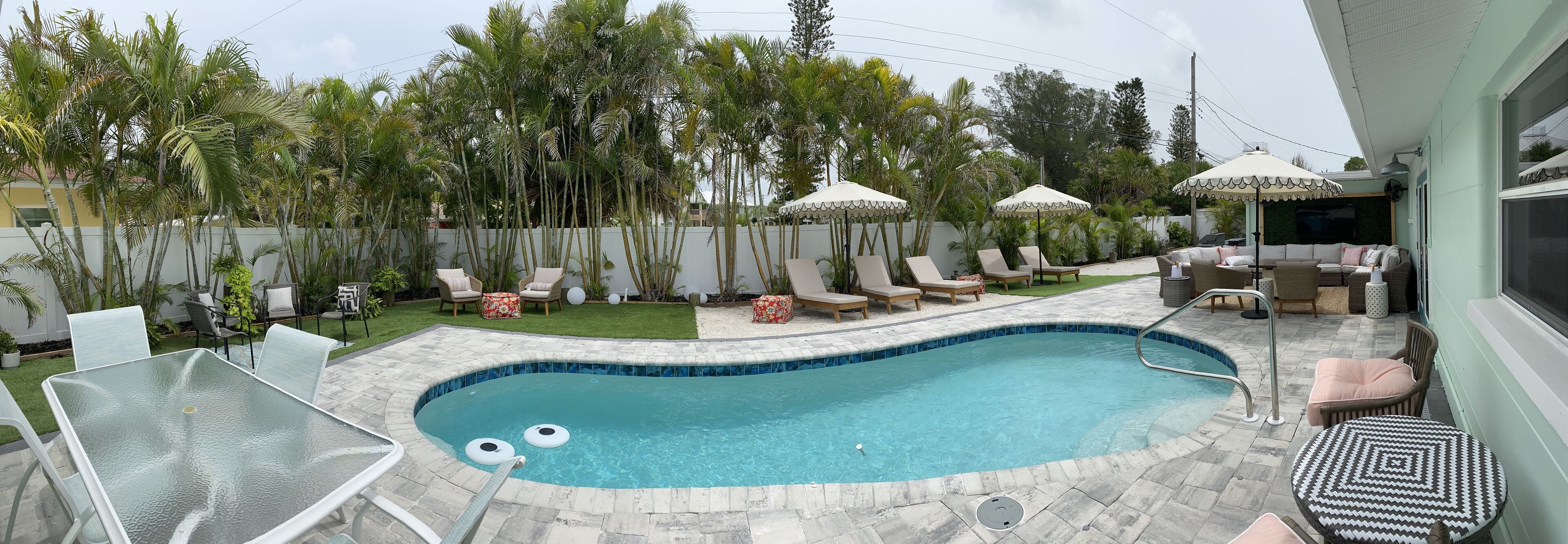 Flip Flop Retreat...Luxurious Pool Home...Perfect Island Oasis