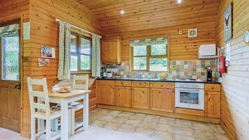 Fridge, oven, stovetop, toaster