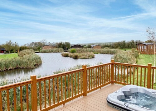 2 bedroom accommodation in Llanon