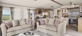 2 bedroom accommodation in Llanon