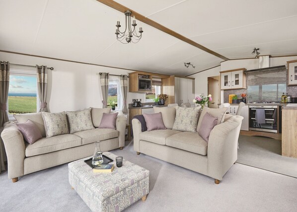 Living area - 1 bedroom accommodation in Llanon (Llanon)