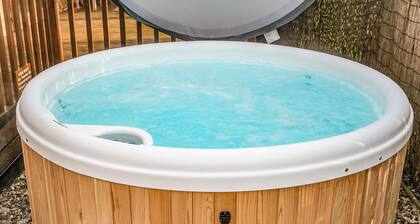 One double with en suite shower and one twin.