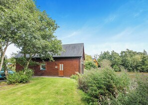 Exterior - Lower Lake Boathouse (Anglesey)
