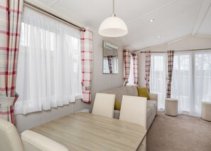 Living area - Ultra modern caravan with one master double with 2 W. (Woodbury)