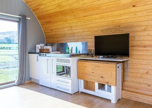 Refrigerador, horno, parrilla de estufa y tostadora