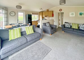 Living area - Country Lodge Six Spa (Tintagel)