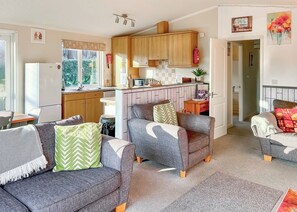 Living area - Country Lodge Six Spa (Tintagel)